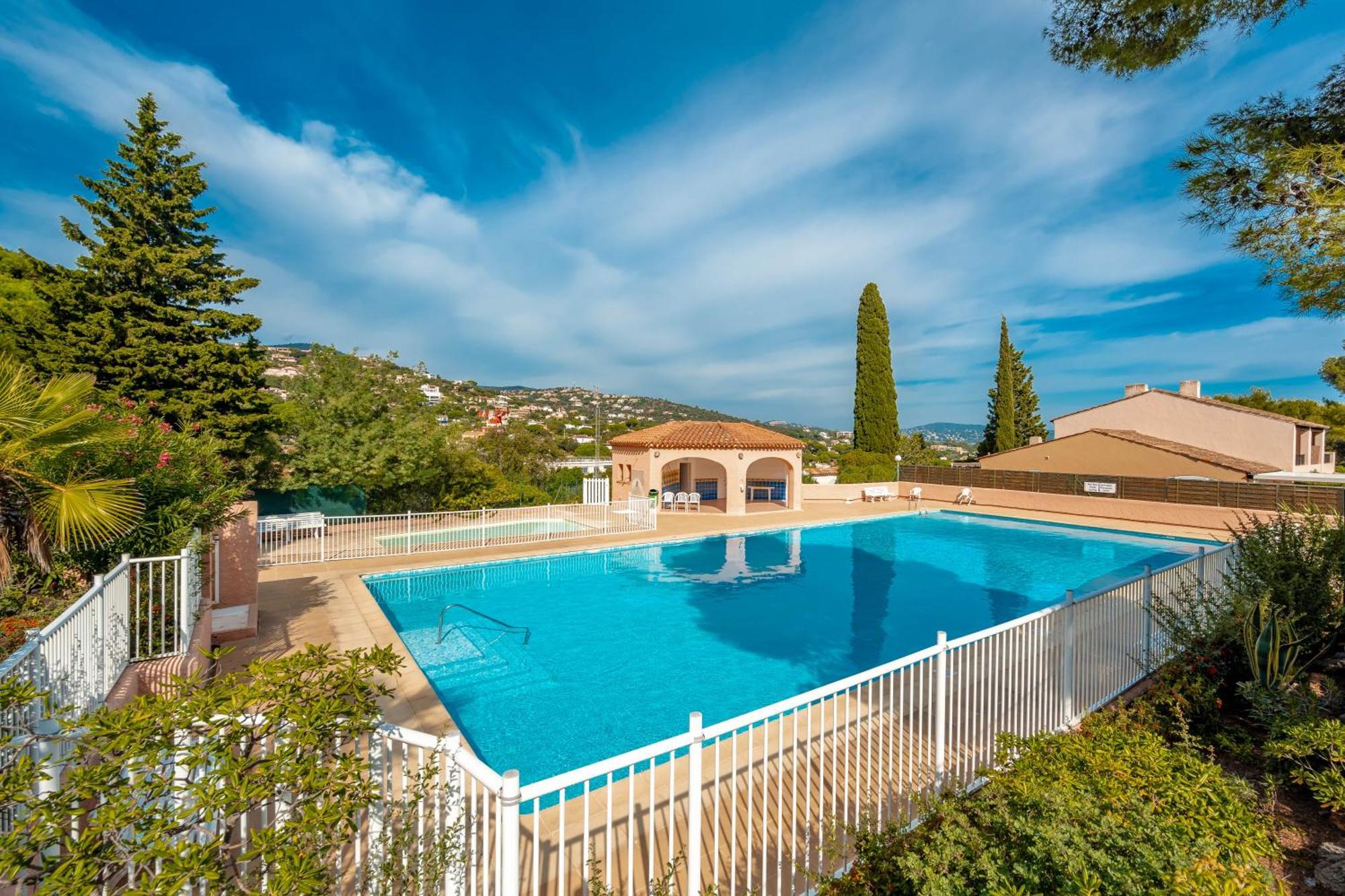 קבלייר-סור-מר Residence Partenaire Le Domaine De Garlande מראה חיצוני תמונה
