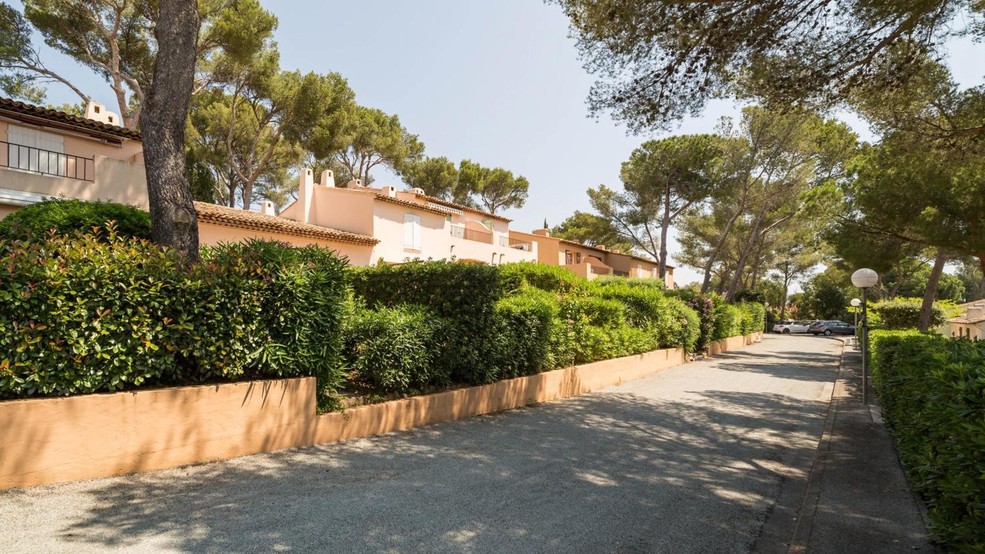 קבלייר-סור-מר Residence Partenaire Le Domaine De Garlande מראה חיצוני תמונה